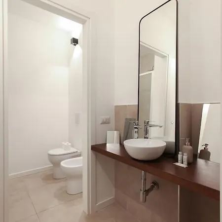 Daire Moderno Ed Elegante Loft In Zona Navigli *